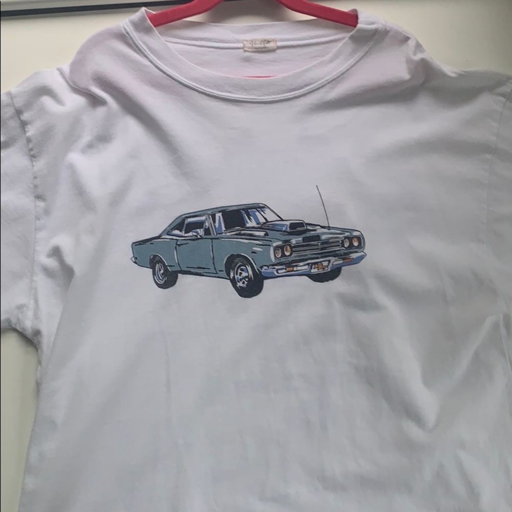 Brandy Melville graphic tee